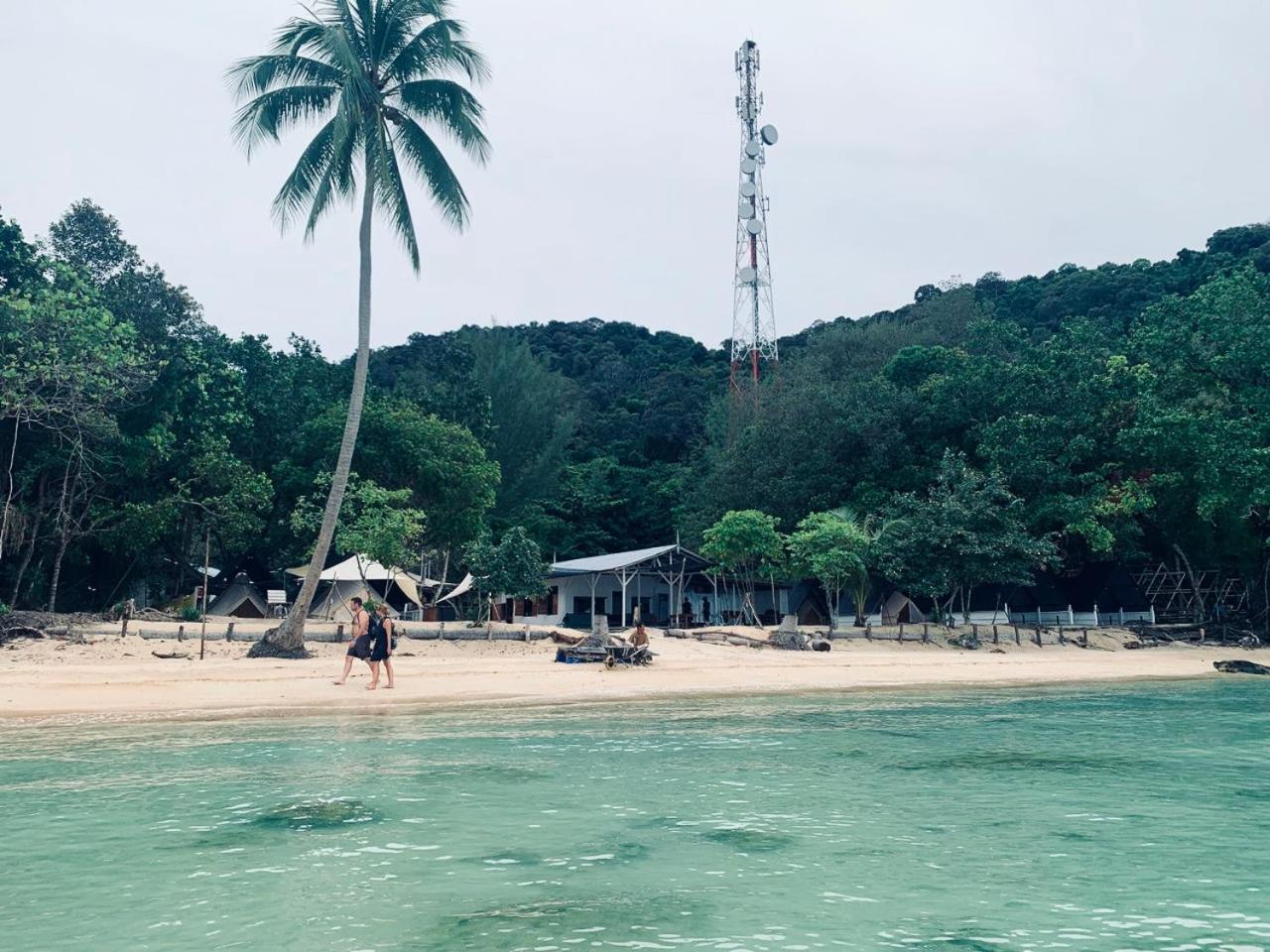 Juita Glamping Perhentian Island Hotel Kampung Kuala Besut Bagian luar foto