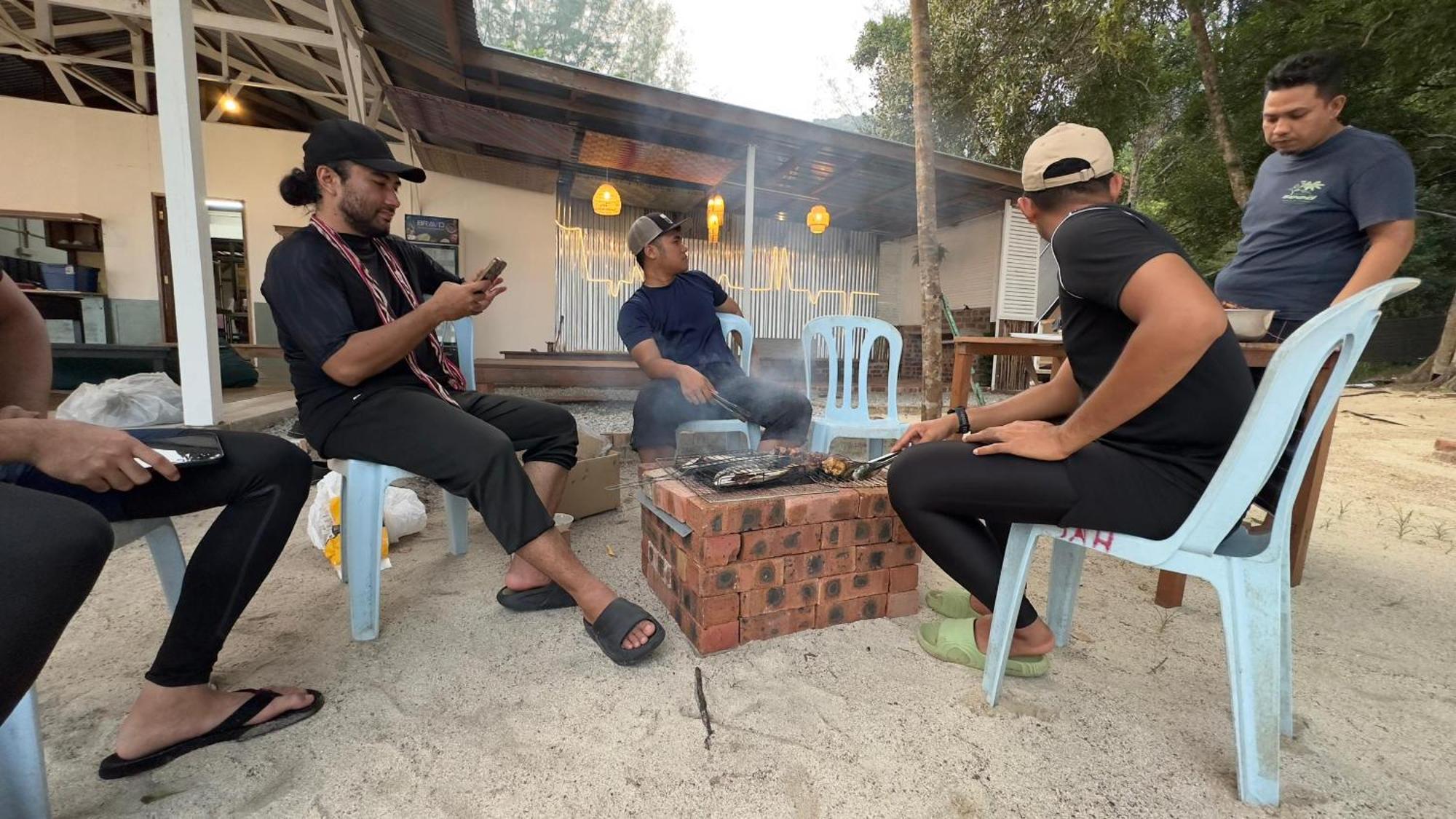 Juita Glamping Perhentian Island Hotel Kampung Kuala Besut Bagian luar foto