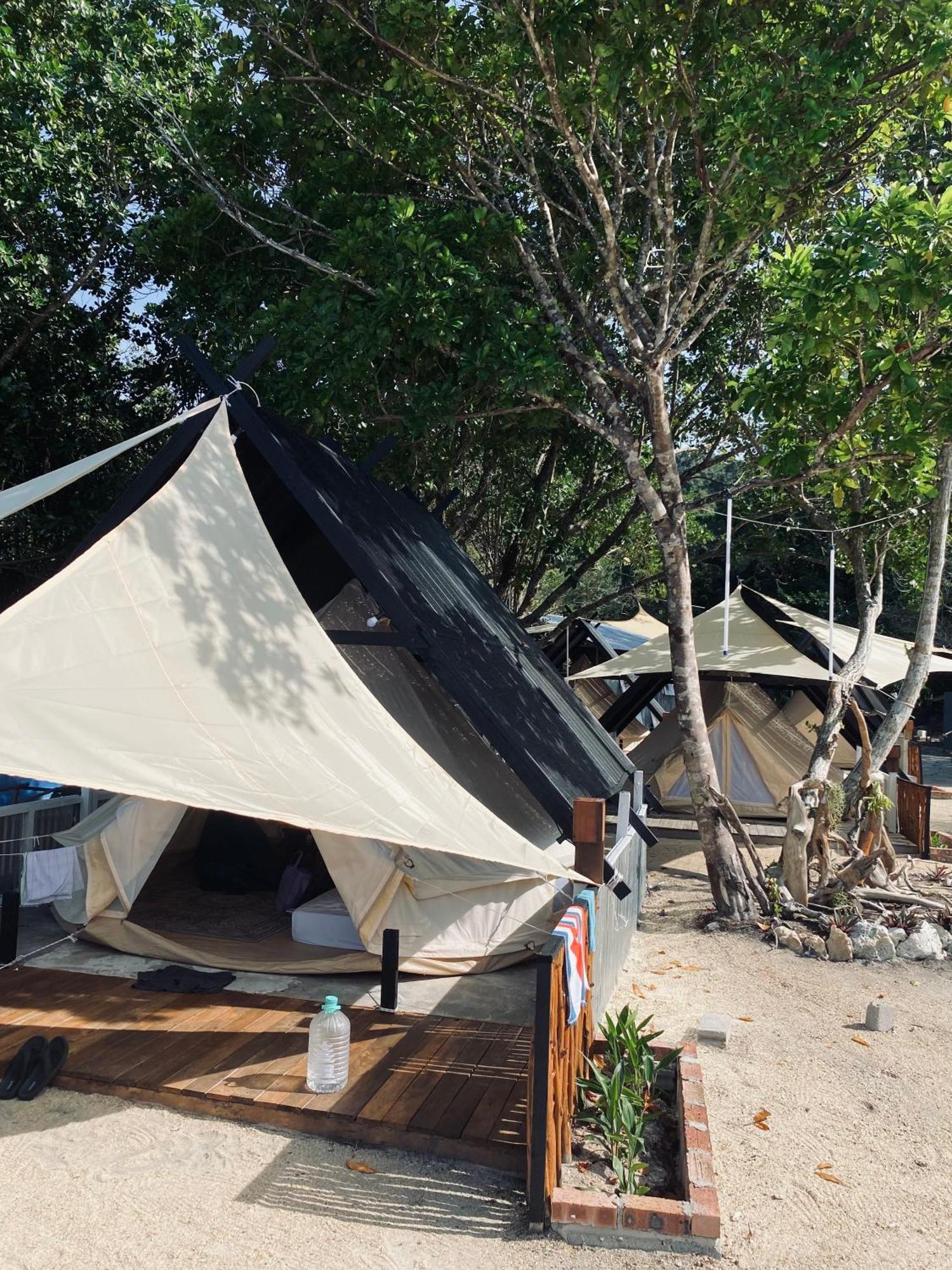 Juita Glamping Perhentian Island Hotel Kampung Kuala Besut Bagian luar foto
