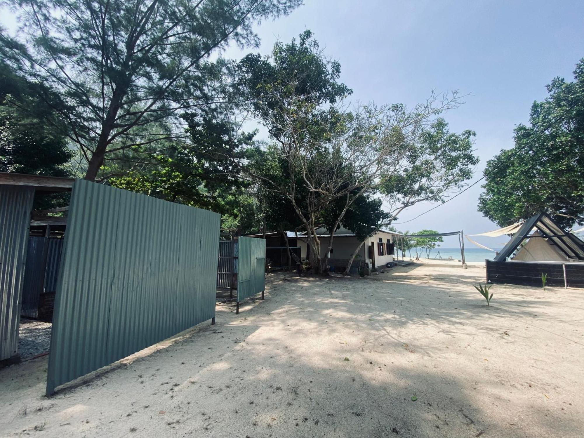 Juita Glamping Perhentian Island Hotel Kampung Kuala Besut Bagian luar foto